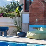Villa Nikis