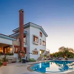 Villa Nikis