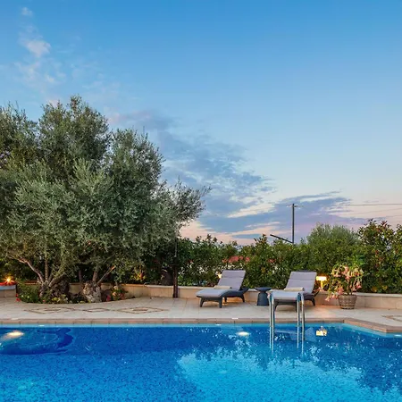 Nikis Chania (Crete)