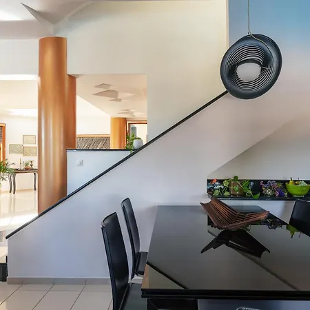 ヴィラ Nikis ハニア